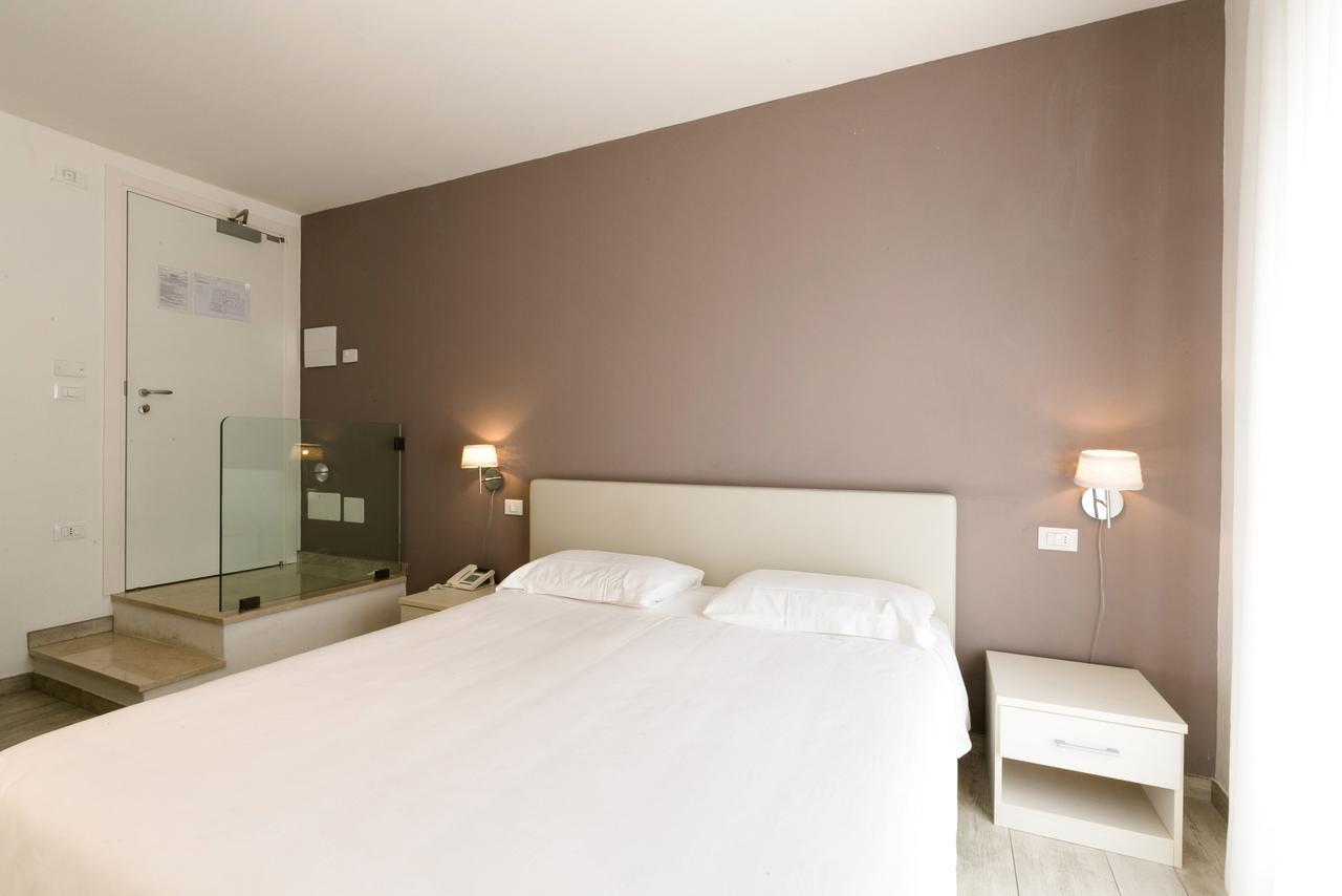 Hotel Saviola Sirmione Exterior photo