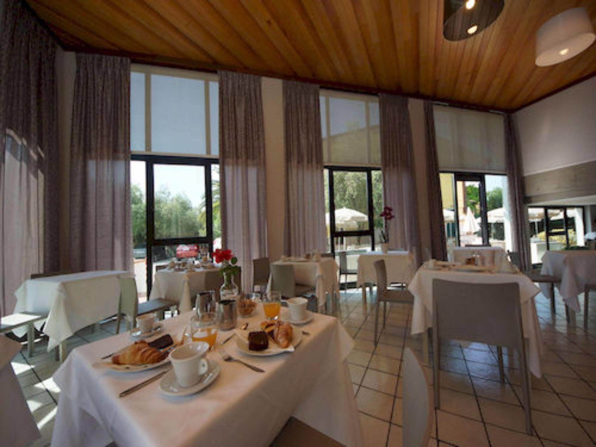 Hotel Saviola Sirmione Exterior photo