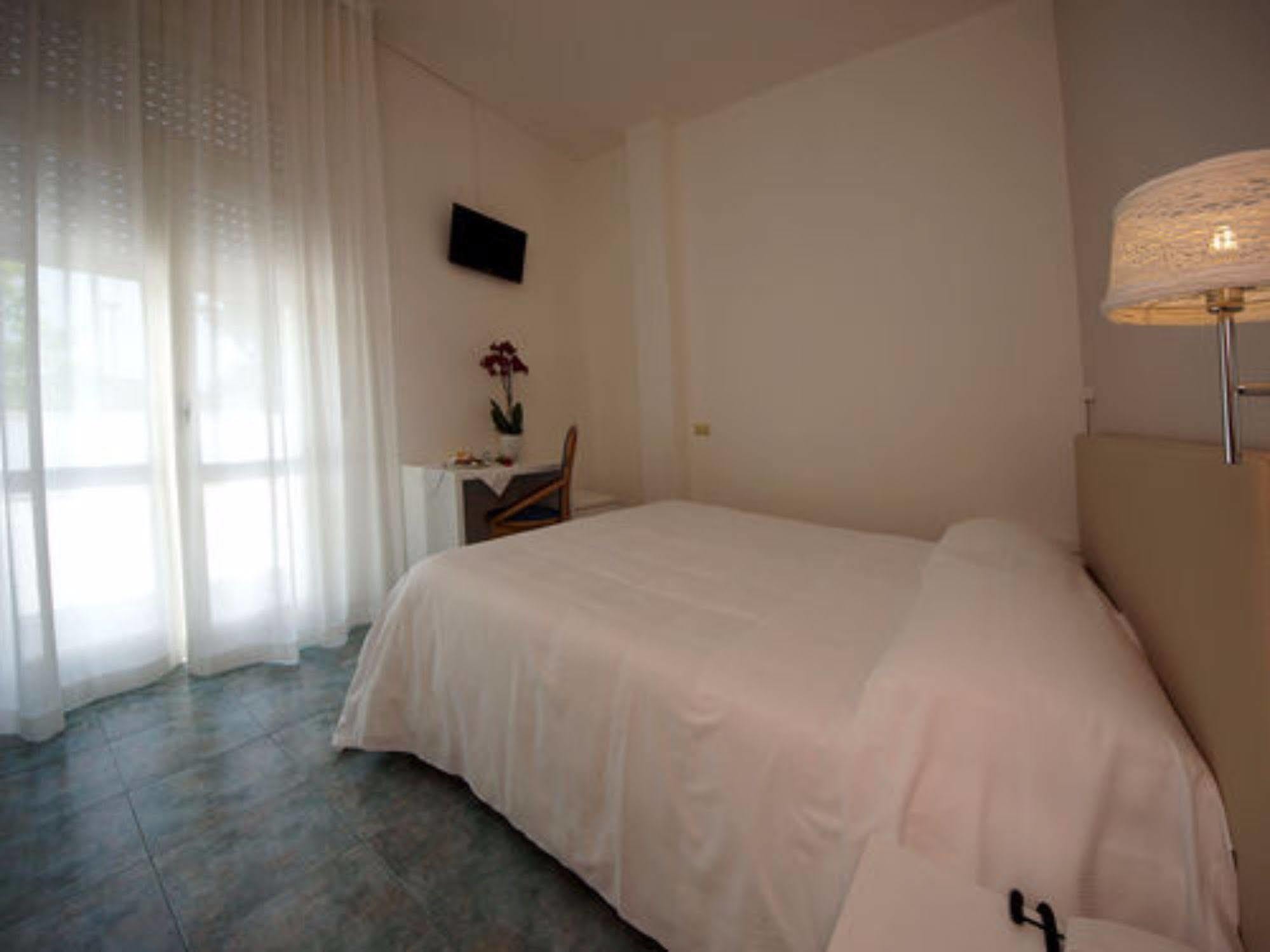 Hotel Saviola Sirmione Exterior photo